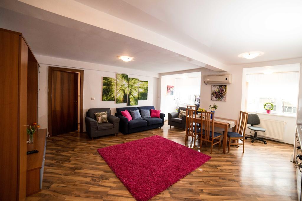 Rox Central Apartments Timisoara Esterno foto